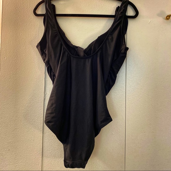 NEW!! One piece bathing suit size large - Picture 2 of 7